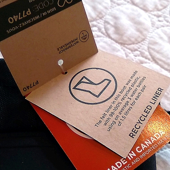 NWT Youth size 1 fully-lined Kamik waterproof boots in black - Picture 4 of 5